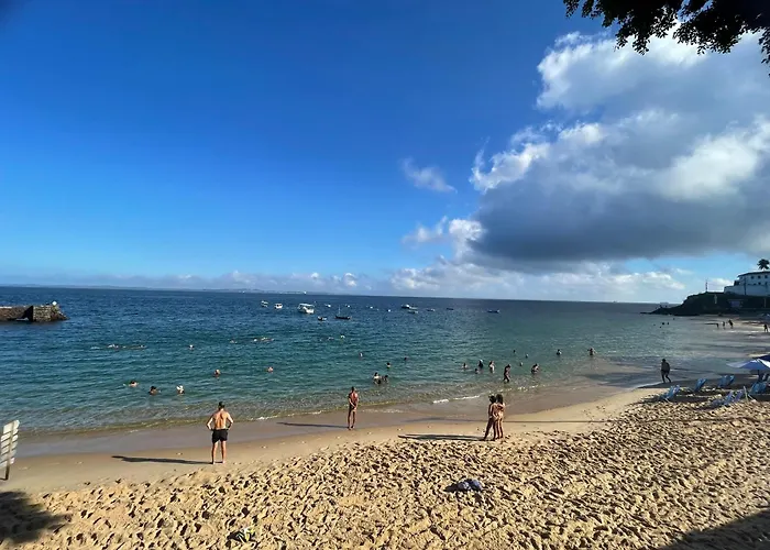Apartamento 303 Com Ar Condicionado, A Menos De 2 Minutos Da Praia