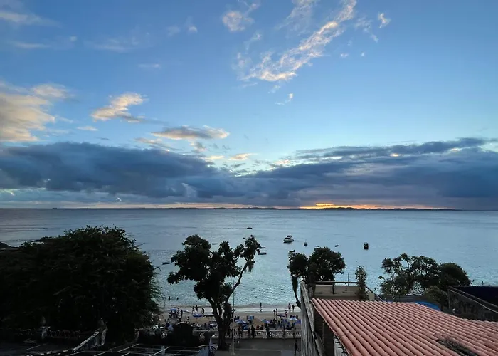 Apartamento 303 Com Ar Condicionado, A Menos De 2 Minutos Da Praia