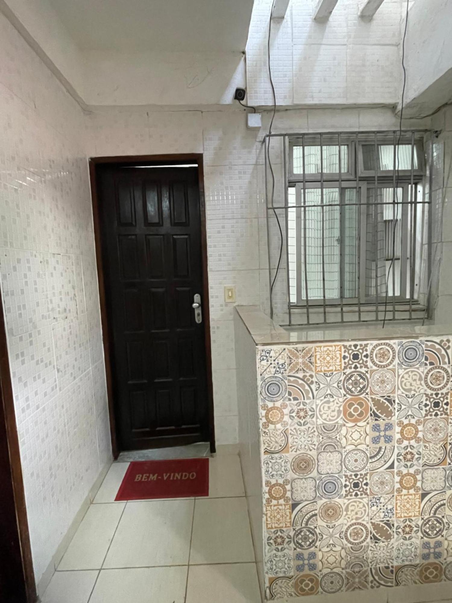 303 Com Ar Condicionado, A Menos De 2 Minutos Da Apartamento